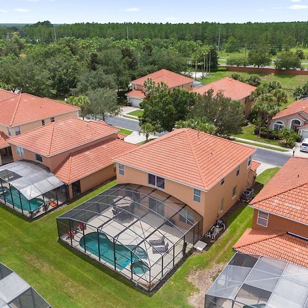 Large Spacious Home W Private Pool & Hot Tub Davenport Ngoại thất bức ảnh