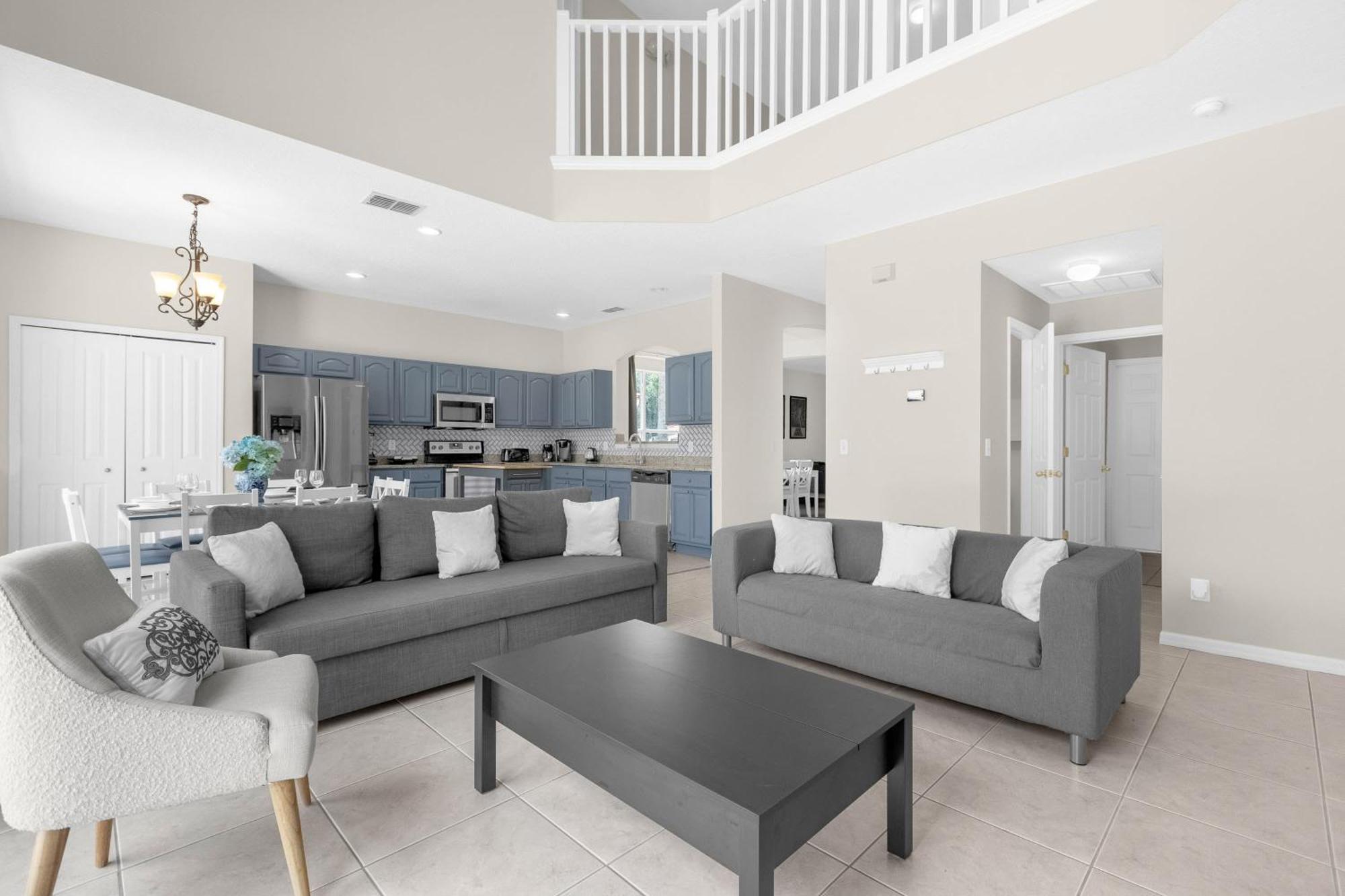 Large Spacious Home W Private Pool & Hot Tub Davenport Ngoại thất bức ảnh