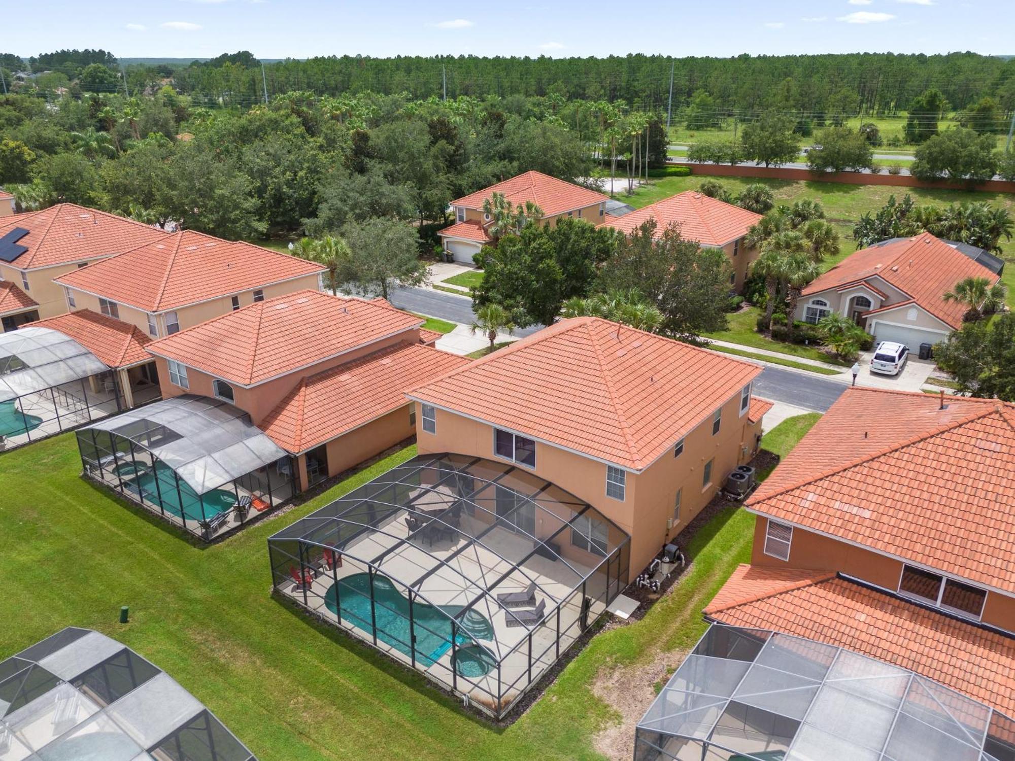 Large Spacious Home W Private Pool & Hot Tub Davenport Ngoại thất bức ảnh